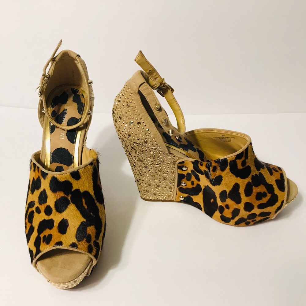 Gianni Bini leopard bundle of heels and wedges - Picture 5 of 6